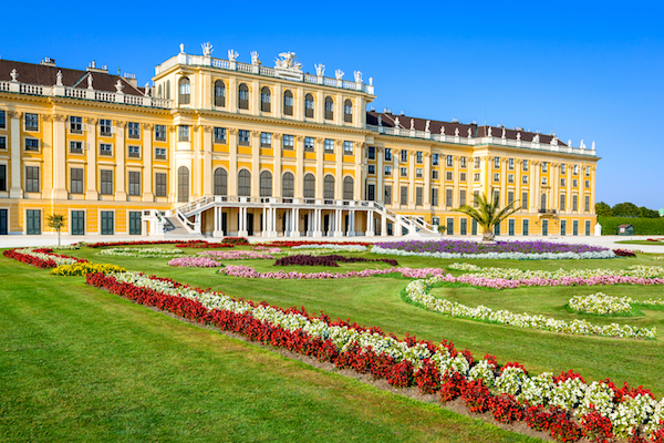 Austria.-Schonbrunn-Palace-in-Vienna-shutterstock_310594229